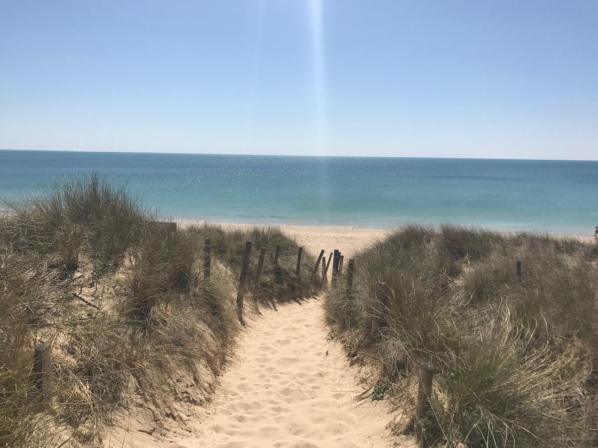 Camping Les Dunes Le Bois-Plage-en-Ré Екстериор снимка
